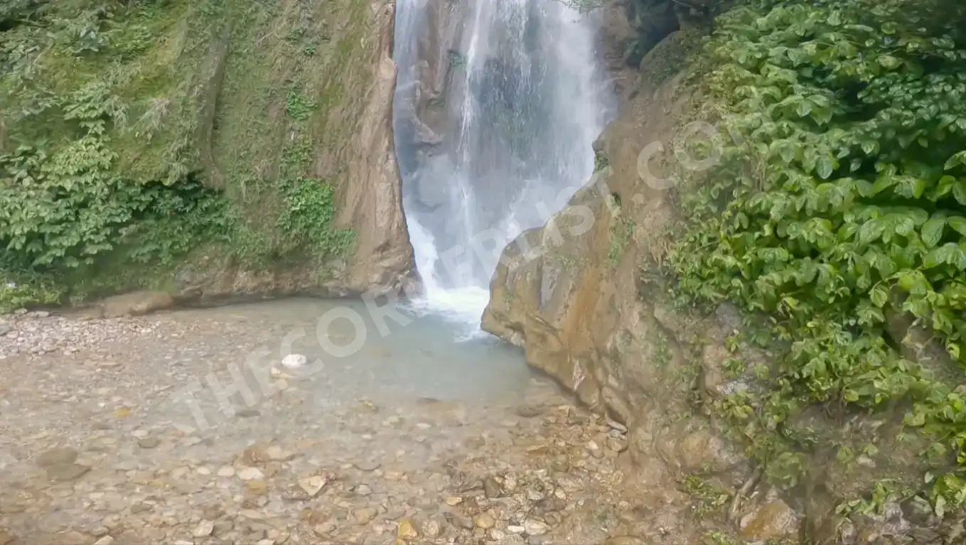 Kimadi Waterfall flow